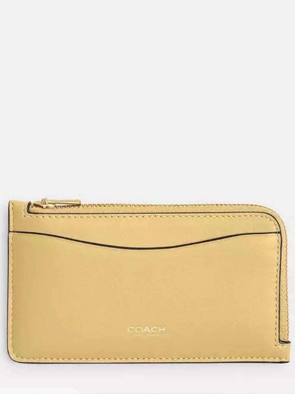 NWT COACH New York Zip Card Case in Vanilla with brass hardware 
Style Number CZ